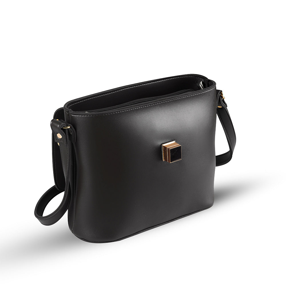 August Black women's shoulder bag in black by Bag X