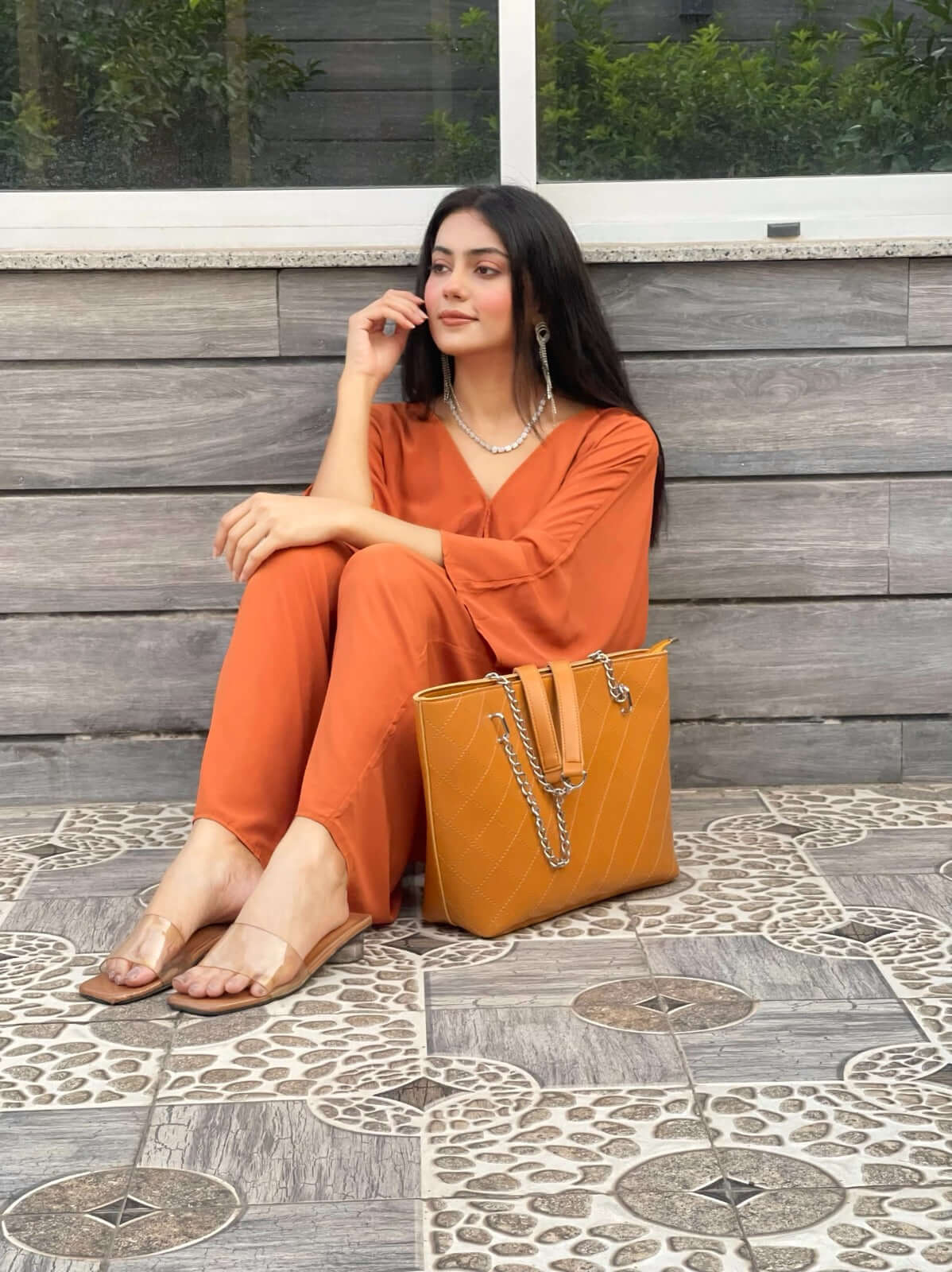 VEGAS MUSTARD WITH BLACK CHAIN - Bag X