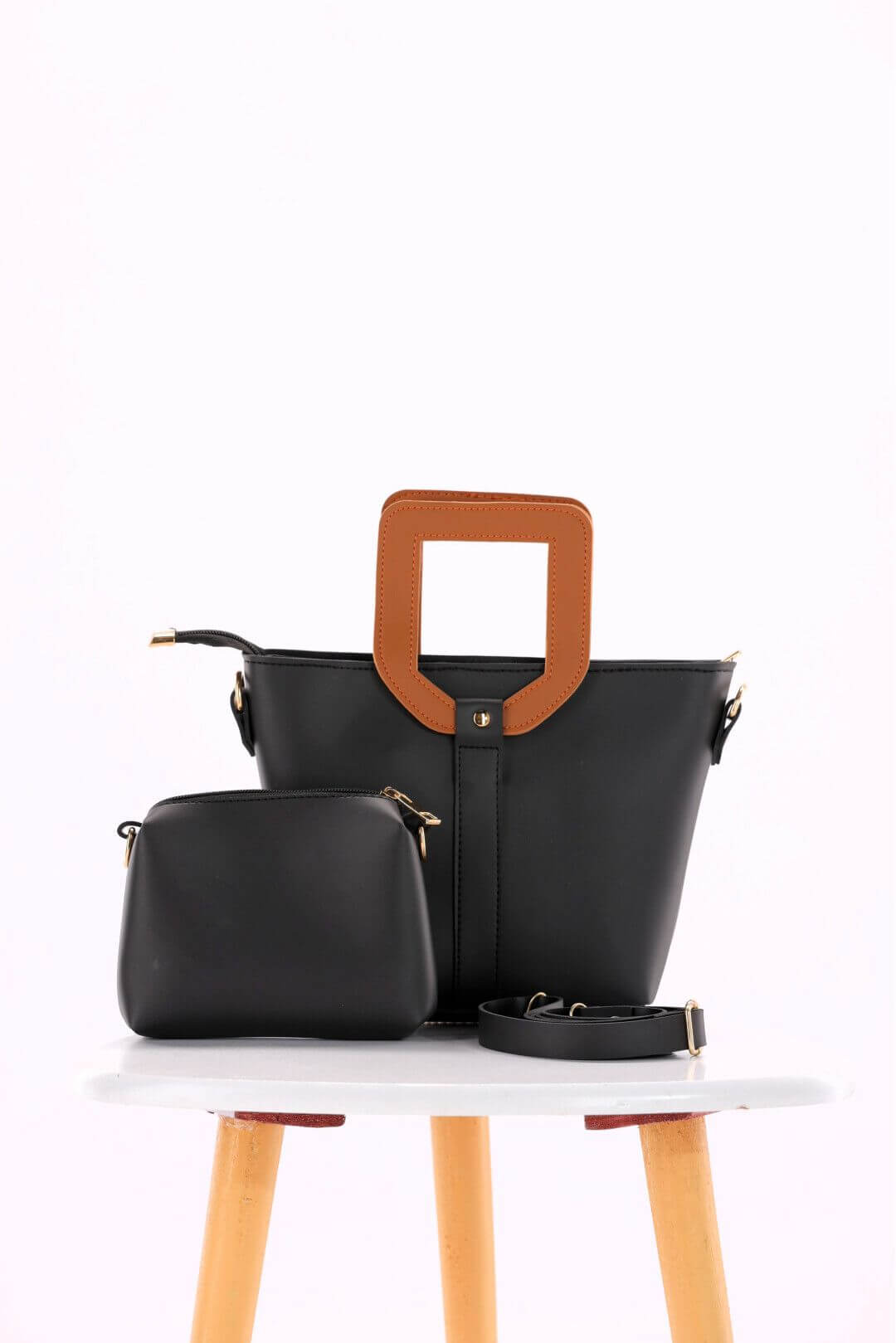 VOYAGE BLACK / BROWN - Bag X